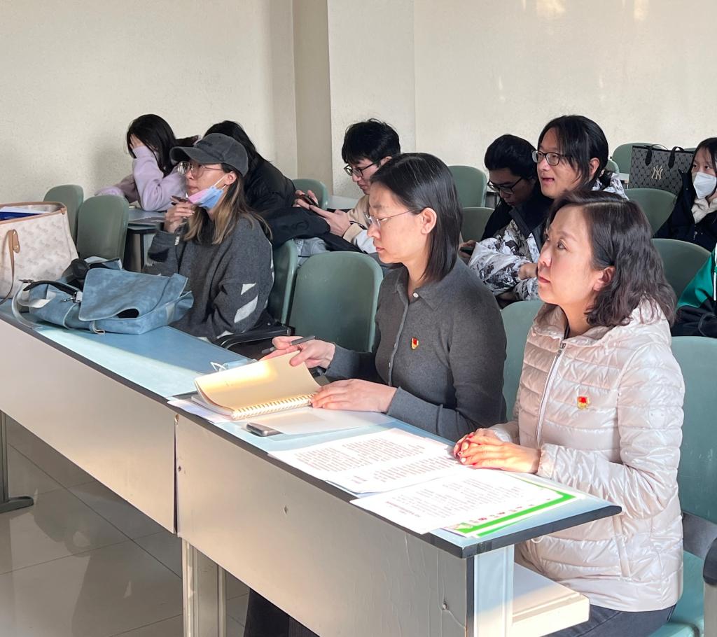 bevictor伟德官网2020级、2022级召开2023年春季学期第一次班会